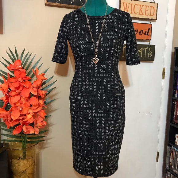 LuLaRoe Julia dress - Picture 2 of 7